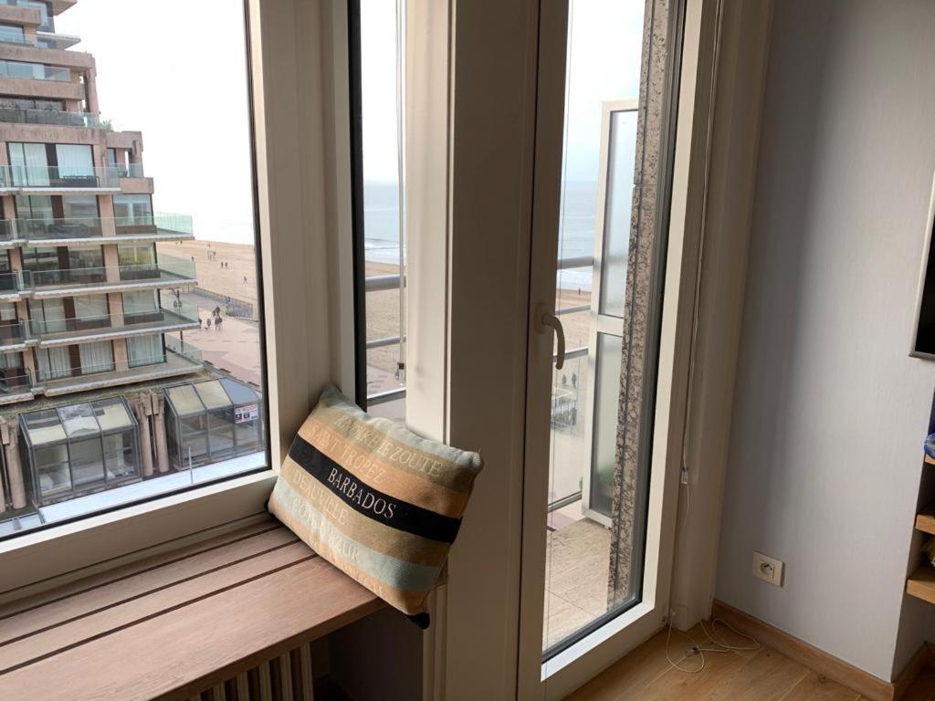 Sunny Studio With Seaview Кноке-Хайст Екстериор снимка